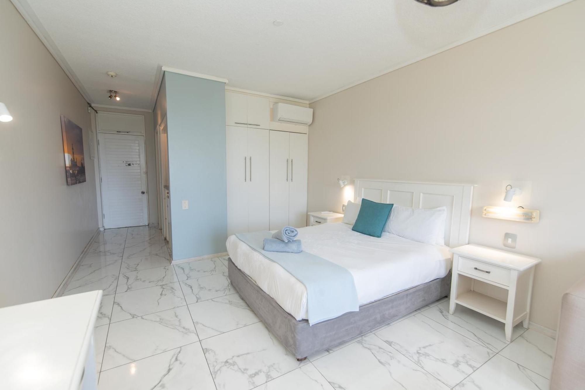 157 Brookes Hill Suites Near The Beach Port Elizabeth Exterior foto